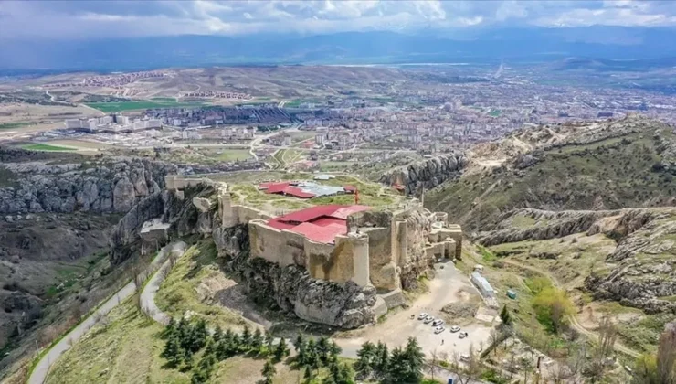 Harput Kalesi Nerede, Nasıl Gidilir? Harput Kalesi Giriş Ücretli Mi, Müzekart Geçerli Mi?