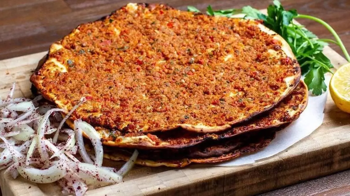 Uzmanlardan lahmacun uyarısı: 100 liranın altında satılıyorsa sakın almayın